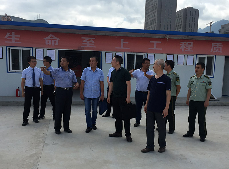 省安委會(huì )督查組檢查階州廣場(chǎng)安全生產(chǎn)建設