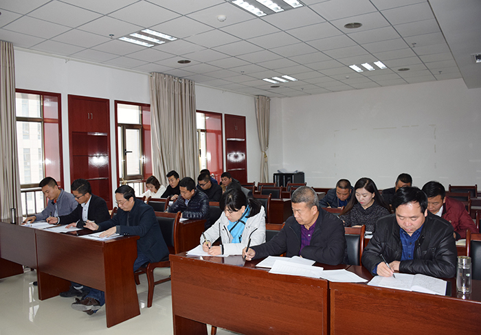 市龍江公司認真貫徹學(xué)習市委四屆二次全會(huì )暨市委經(jīng)濟工作會(huì )議精神