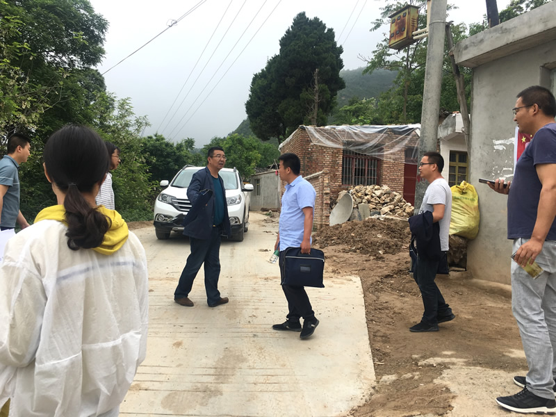 市龍江城鄉發(fā)展集團公司持續開(kāi)展精準扶貧幫扶工作