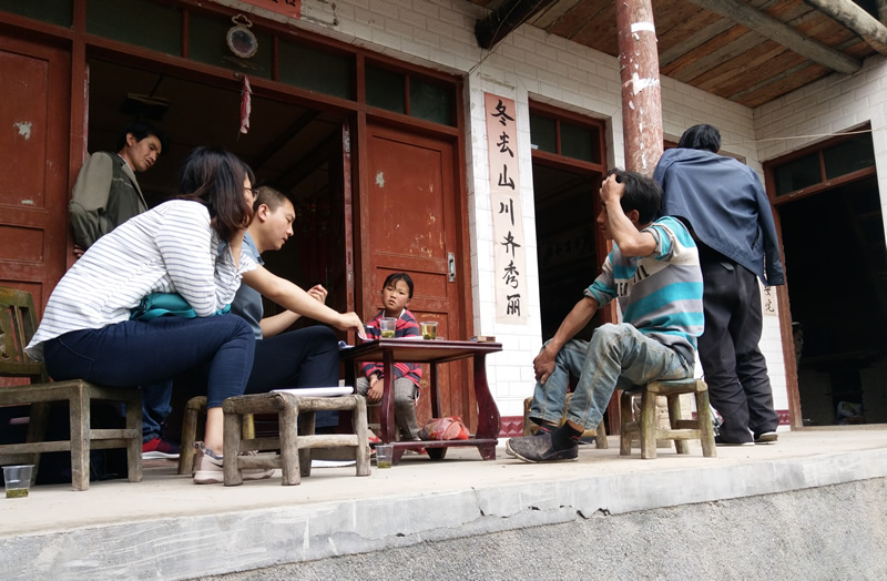 市龍江城鄉發(fā)展集團公司持續開(kāi)展精準扶貧幫扶工作