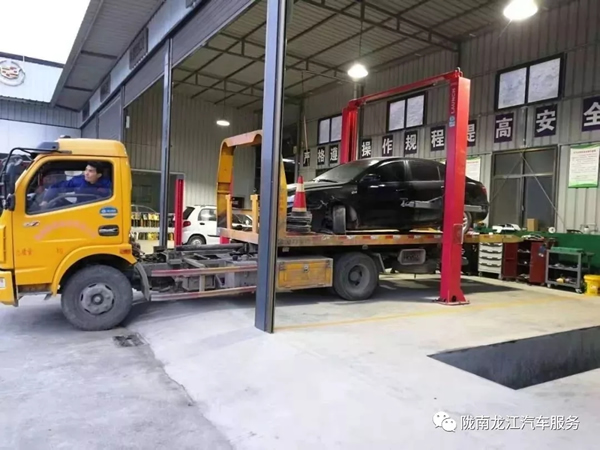 金錘鈑金，銀槍噴漆！龍江汽修值得信賴(lài)！