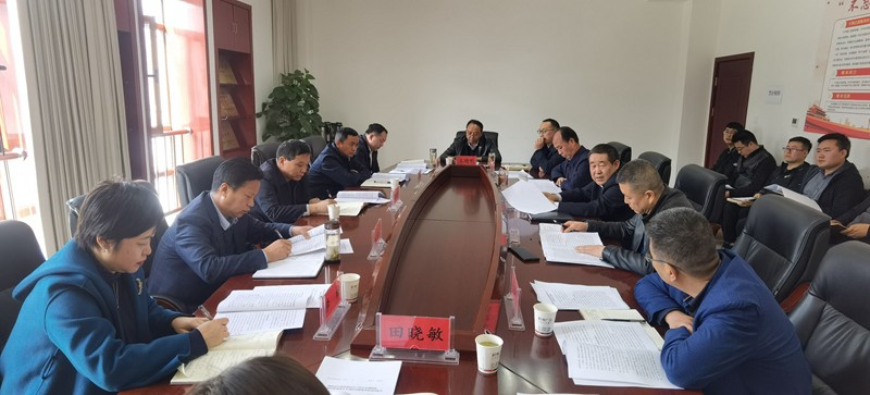 李逢春副市長(cháng)在市龍江集團公司調研指導工作